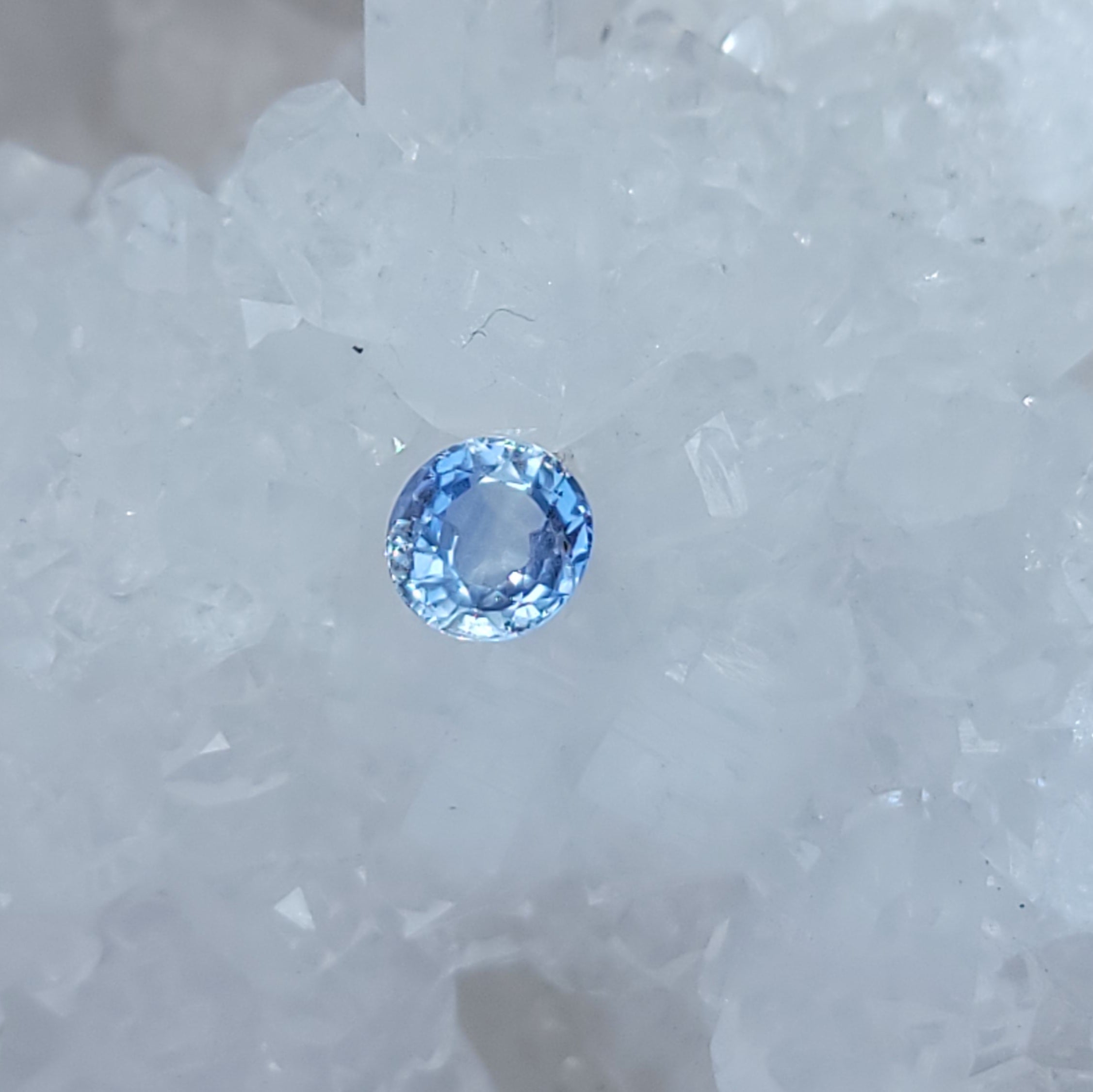 Sri Lankan Sapphire 1.26 CT Periwinkle, White, Grey, Silver, Clear Oval Cut
