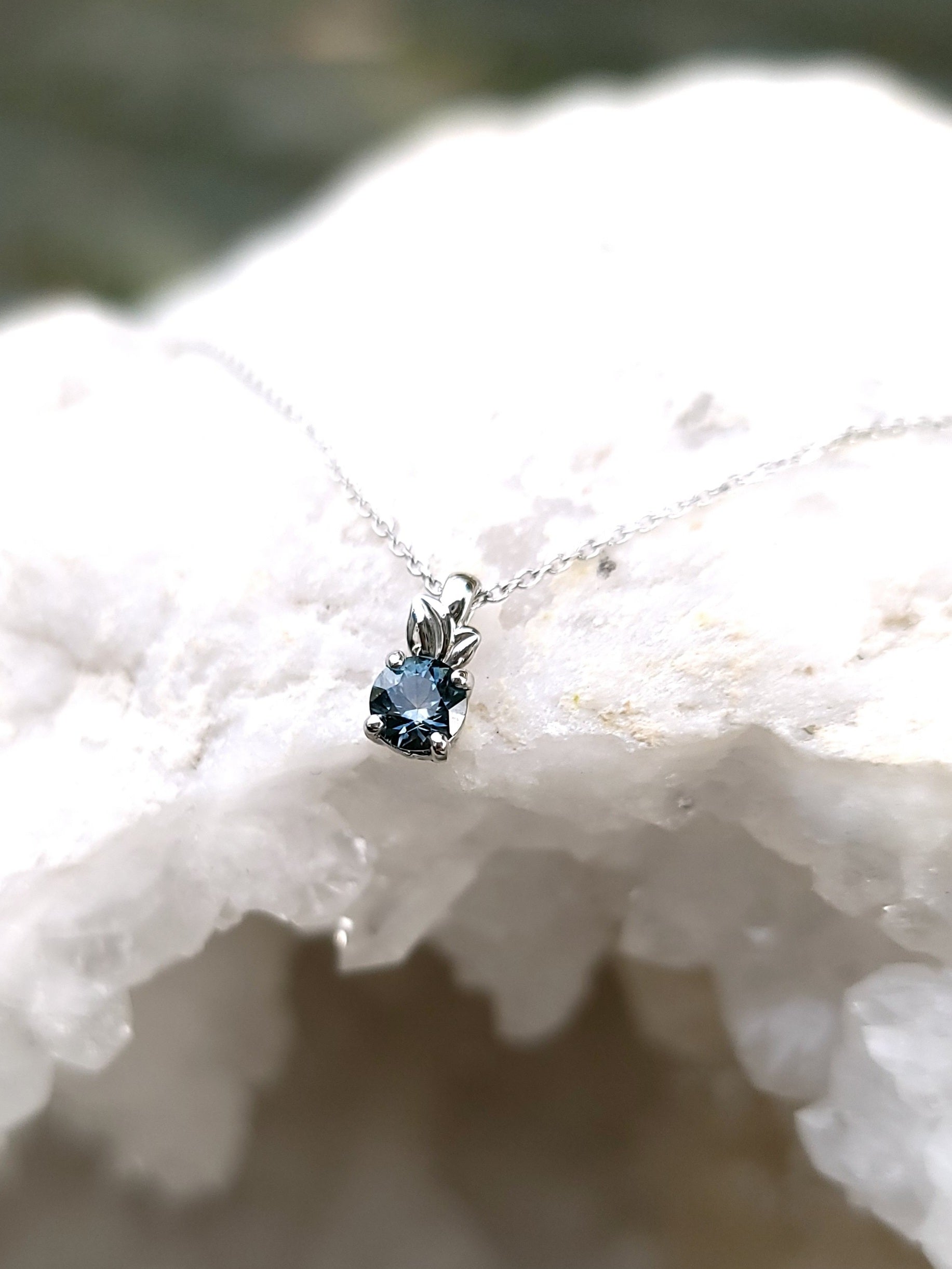 Pendant - Montana Sapphire .52 CT Cornflower Blue Round Cut set in 14K White Gold Solitaire with Leaf Details