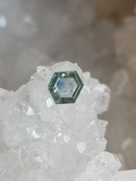 Load image into Gallery viewer, Montana Sapphire 1.43 CT Green with Blue Matrix Portrait Cut

