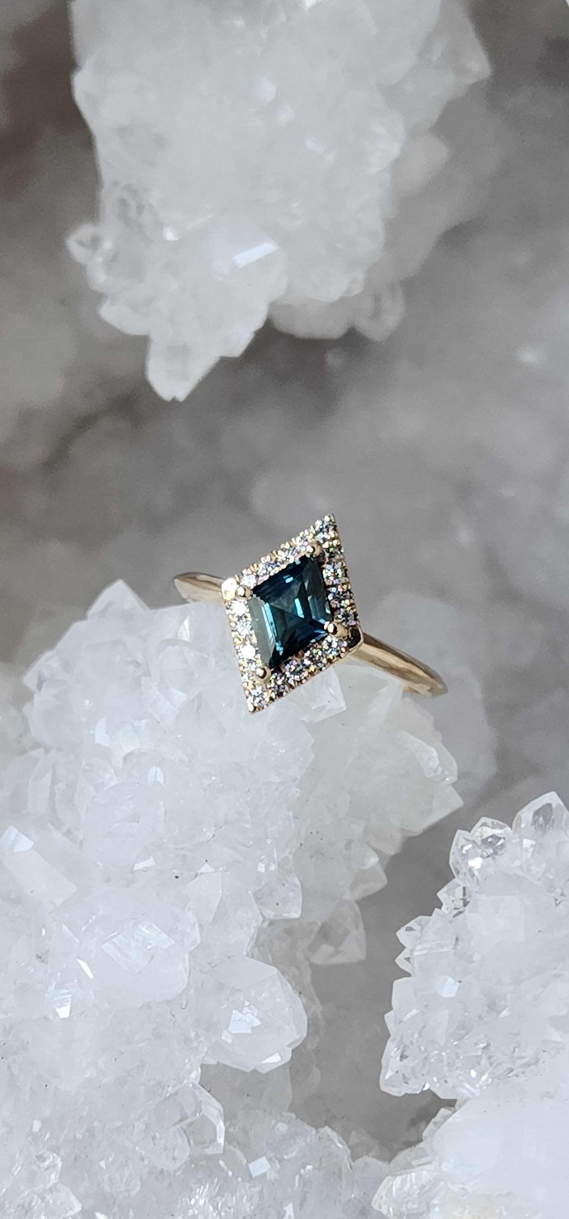 Ring - .95 CT Montana Sapphire Teal Lozenge Cut with Halo Design in 14k Yellow Gold
