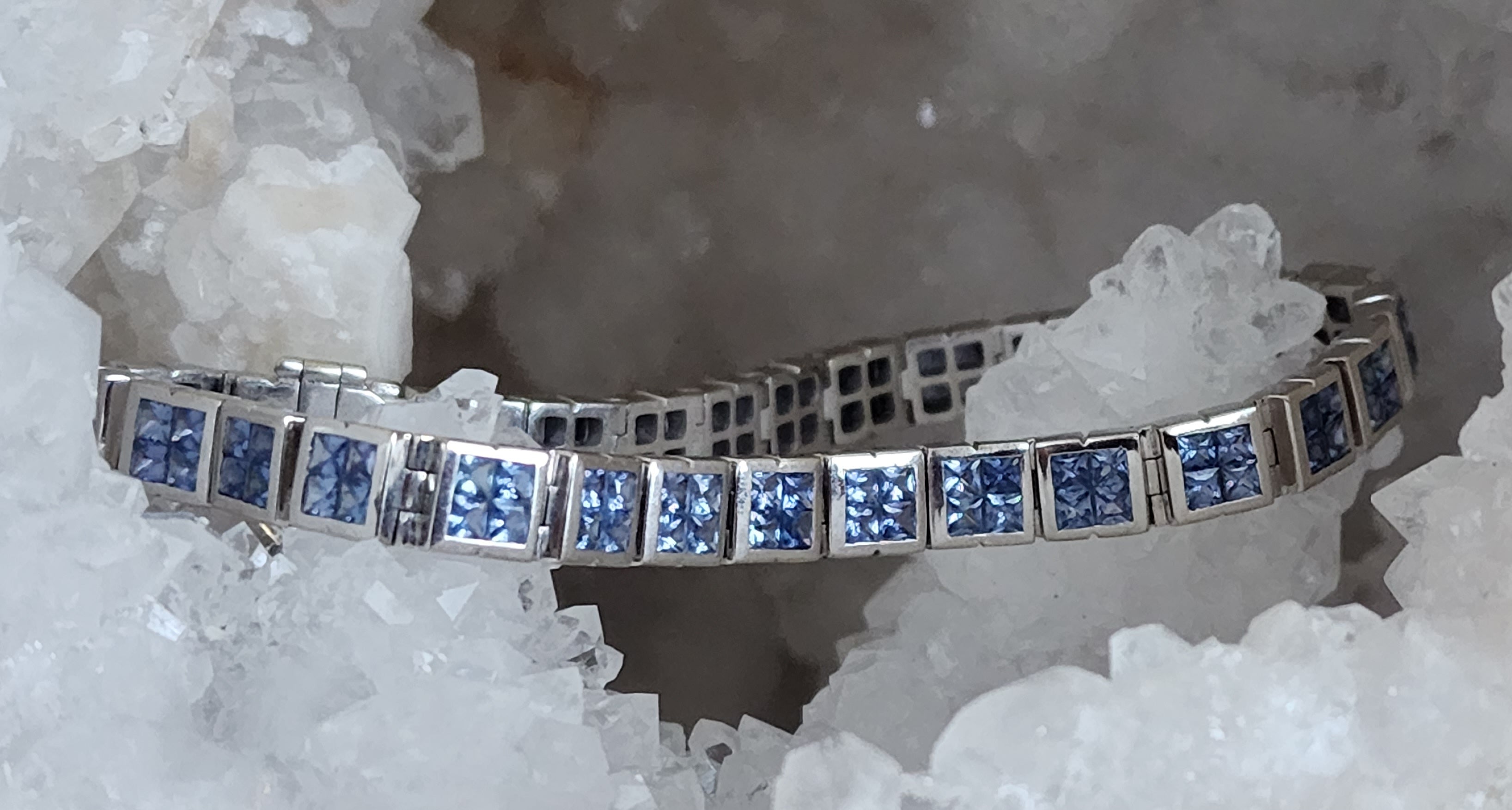 Bracelet - Vintage 112 Yogo Sapphire Paneled Design with Clasp - 7 Inch Length