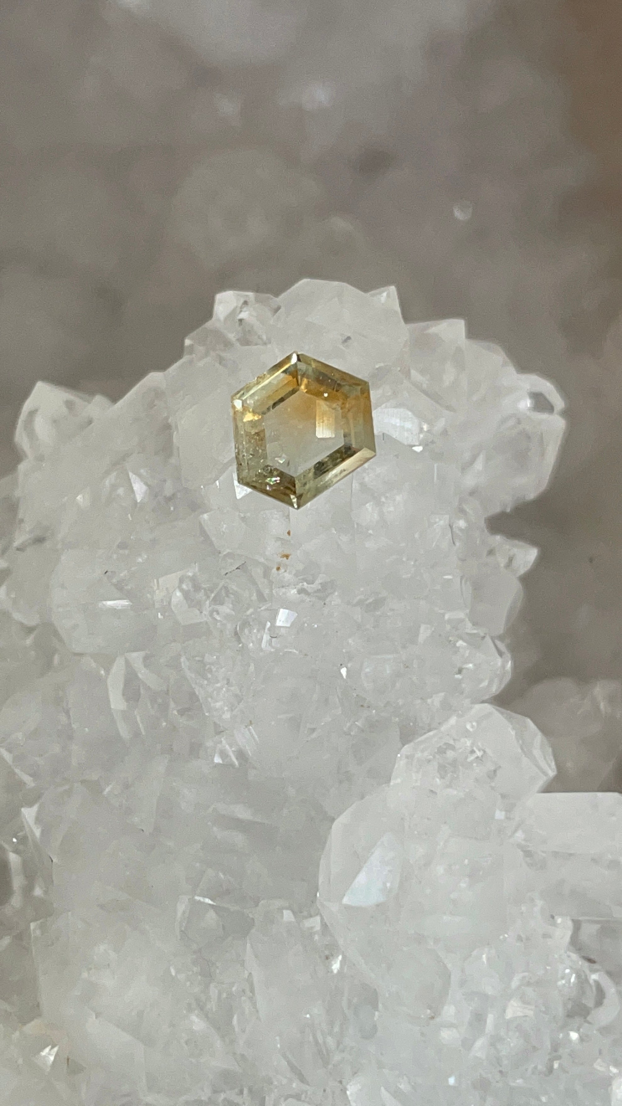 Montana Sapphire 1.17 CT Yellow and Gold Freestyle Hexagon Cut