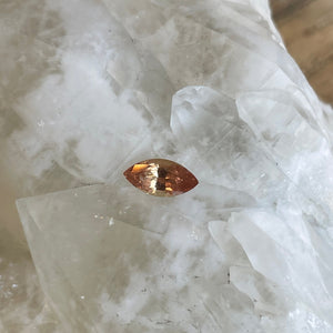 Umba Sapphire 1.05 CT Peach/Gold Marquise Cut - Color Change