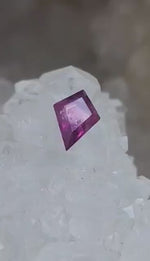 Load and play video in Gallery viewer, Umba Sapphire 1.15 CT Rich Pink with Lavender Nimbus Kite Cut
