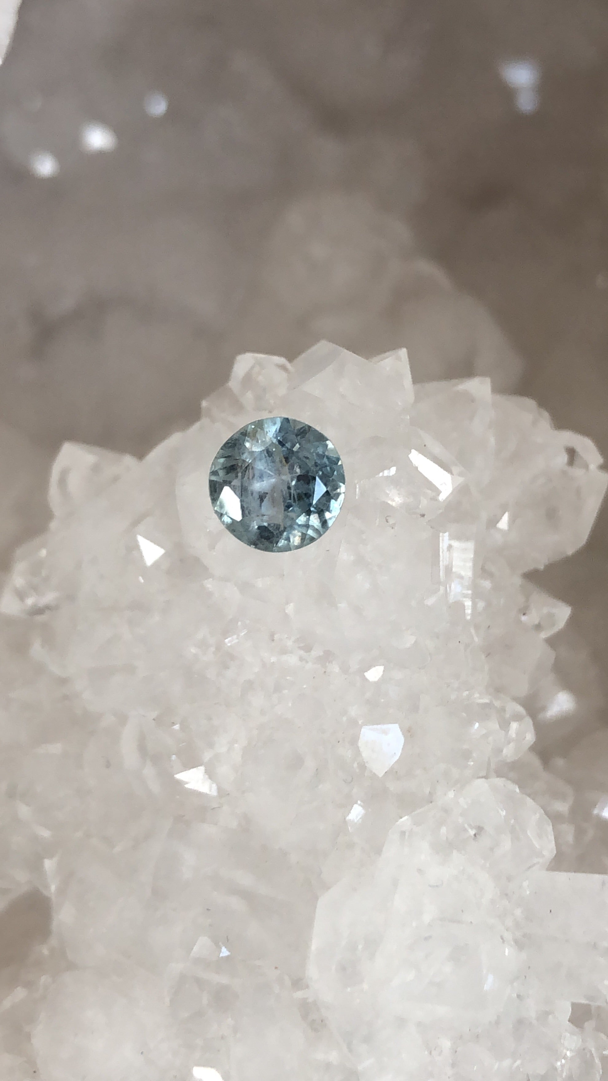 Montana Sapphire Light Blueish Gray Round Cut 1.0 Carat